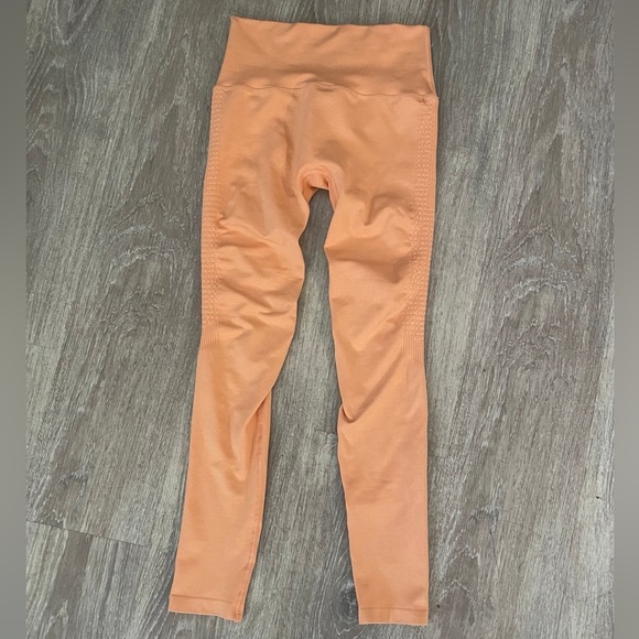 ALPHALETE LEGGINGS - Picture 2 of 3